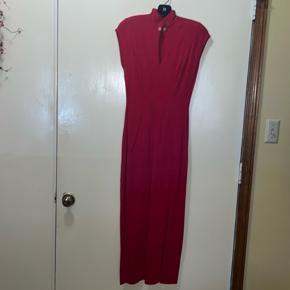 Lillie Rubin Red Evening Dress. Cap Sleeve.  Shoulder Pads. Slit on front. XS